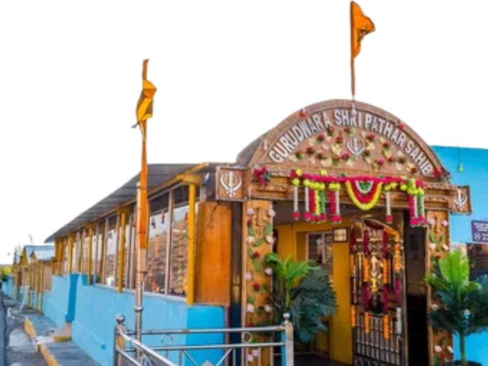 The Eternal Peace of Golden Temple – A Journey to the Heart of Sikhism